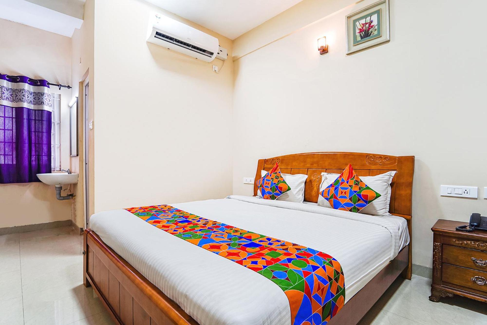Fabexpress Uv Residency - 700M From Coimbatore International Airport Irugur Esterno foto